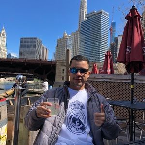 Meet your Posher, Francisco a